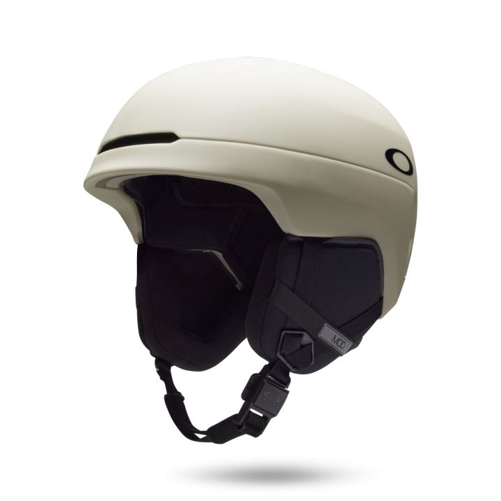 Oakley MOD3 – Sand